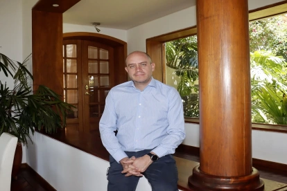 Prado se desempeñó como Ministro de Producción, Comercio Exterior, Inversiones y Pesca de Ecuador entre el 2021 y 2023.