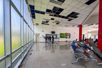 Riesgos. El techo está en mal estado y en varias zonas falta el tumbado