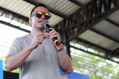 El mandatario insistió que si Ecuador está sacrificando empleos e industrias al mantener la relación comercial con Colombia, lo mínimo que espera es reciprocidad.