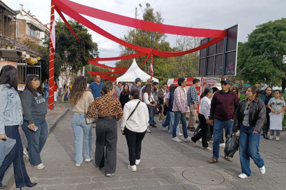 Durante el fin de semana se desarrollaron varios eventos en espacios públcos y privados de la ciudad que lucieron llenos de personas.