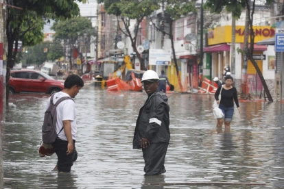 La comunidad científica internacional mantiene bajo observación un posible fenómeno de El Niño intensificado.