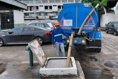 Trabajos de mantenimiento en la red de distribución de agua potable obligarán a suspender el servicio en varios barrios de Guayaquil.