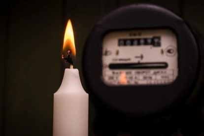 Ministerio de Energía aclara información sobre interrupciones eléctricas en Ecuador.