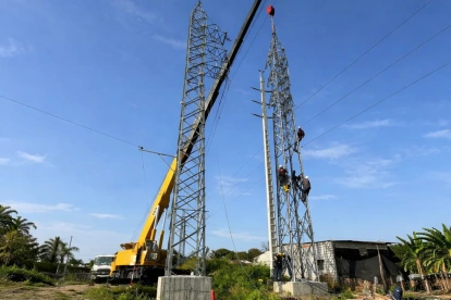 CNEL realiza mantenimientos en varias subestaciones.