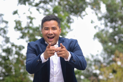 Henry Bustamante tiene 20 años en Ecuavisa.