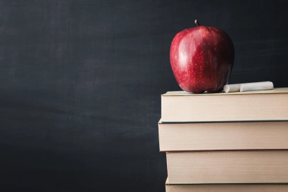 El verdadero maestro pone alas a los alumnos: esas alas son las ideas generales y las emociones artísticas.