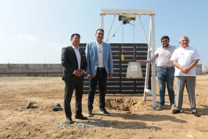 Eduardo Morán, director general de Jungheinrich; Juan José Yúnez, alcalde de Samborondón; David Concha Neme, director ejecutivo Minutocorp; y David Concha Becerra, gerente general Minutocorp.