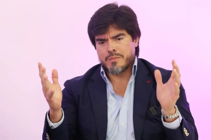 El exministro José De La Gasca denunció al veedor ciudadano Guido Egas.