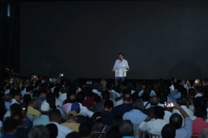 Ni la conferencia de Jaime Nebot se salvó de los apagones, ni volvió la luz a Guayaquil tras un discurso carente de liderazgo real.