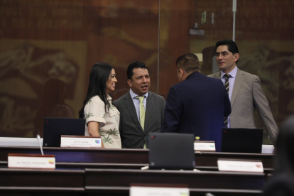 El oficialismo en la Asamblea Nacional apuntó a una fiscalización por los apagones en el país.