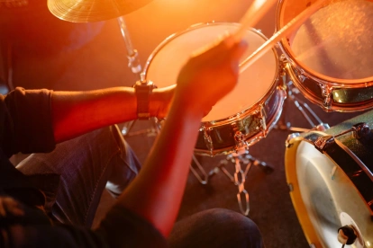 Teatro, música en vivo y fiestas de reggaetón es lo que ofrecie la ciudad este fin de semana.