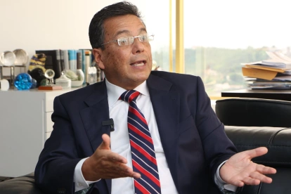 El abogado de Gráficos Nacionales S.A. (GRANASA), Calixto Vallejo, conversa con Diario Expreso sobre la denuncia por el presunto delito de asociación ilícita presentada por el liquidador de Veranera S.A., Carlos Xavier Cadena Asencio, contra varios directivos de la compañía, así como sobre sus posibles motivaciones e implicaciones legales.

──────────────────────────────────────────────────────
SUSCRÍBETE A EXPRESO
Periodismo independiente · Edición digital completa · Sin límite de artículos
→ https://suscripcion.expreso.ec

✔ Acceso a la edición impresa digital
✔ Noticias sin paywall en expreso.ec
✔ Contenido exclusivo para suscriptores
────────────────────────────────────────────────────
SÍGUENOS
Web → https://www.expreso.ec
Instagram → https://www.instagram.com/expresoec/
Facebook → https://www.facebook.com/expresoec
X/Twitter → https://x.com/Expresoec
TikTok → https://www.tiktok.com/@expresoec
Suscríbete aquí → https://suscripcion.expreso.ec
──────────────────────────────────────────────────────
#granasa  #libertaddeexpresión  #Ecuador #Guayaquil