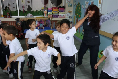 Las niños reciben nociones vitales y académicas en el jardín de infantes. Allí se empieza a preparar, fortalecer y formar la inteligencia.