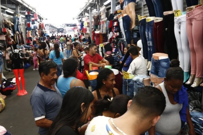 El Gobierno asegura que los hogares cuentan con más ingresos este año, porque las ventas subieron.