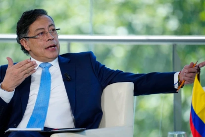 Gustavo Petro durante la segunda entrega de ‘’Los Desayunos‘’ de RTVE y la Agencia EFE celebrado este viernes en Barcelona.