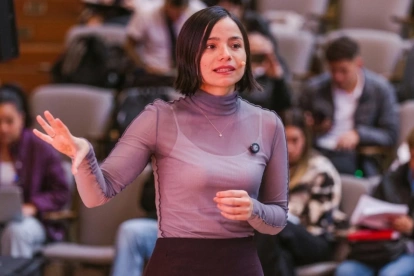 Claudia Díaz Acosta es la secretaria de Movilidad de Bogotá; es experta en seguridad vial; habla de educar, transformar las vías para evitar la velocidad y de controlar y sancionar.