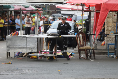 El asesinato se cometió en medio de los puestos de El Camal, ubicado en el sur de Guayaquil.