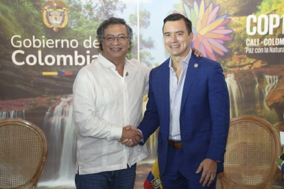 Gustavo Petro, presidente de Colombia, demanda a Daniel Noboa