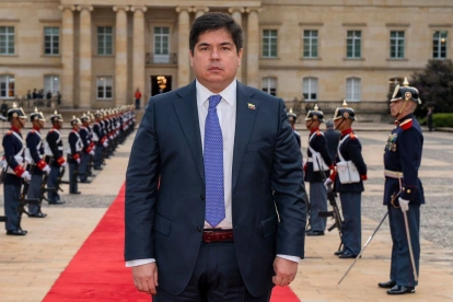 El exministro y exsecretario Arturo Félix Wong es embajador de Ecuador en Colombia desde enero de 2025.