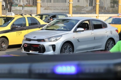 El trabajador portuario fue atacado a tiros mientras se movilizaba en su vehículo por la avenida 25 de Julio, en el sur de Guayaquil. Sobrevivió y fue trasladado a un hospital cercano.