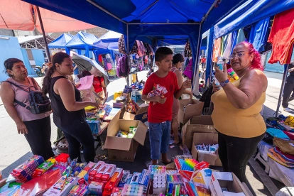 Los corredores escolares también han sido opciones para los padres de familia.