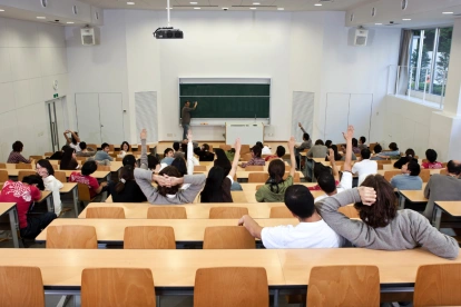 Cuestionamientos al modelo de formación en la educación superior ecuatoriana.