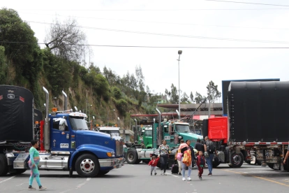 Referencial.Transportistas reclaman medidas urgentes frente al alza del combustible.