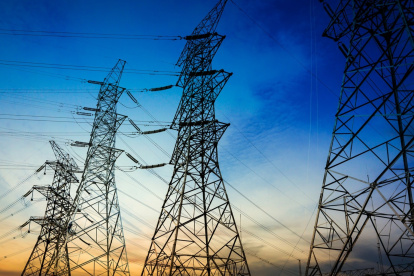 El gobierno apunta a sumar nueva generación eléctrica en 2026 para atender el aumento de la demanda.