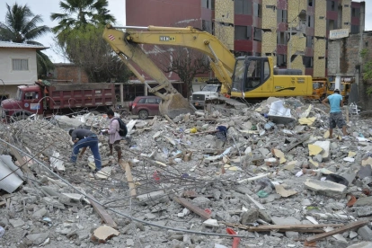 La ‘viveza’ y miseria humana llevaron a los encargados de la reconstrucción tras el terremoto a aprovecharse de esta desgracia para enriquecerse inescrupulosamente.