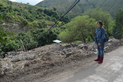 En Quillán La Playa el aluvión destruyó al menos 3 hectáreas de cultivos de aguacate, legumbres y verduras.