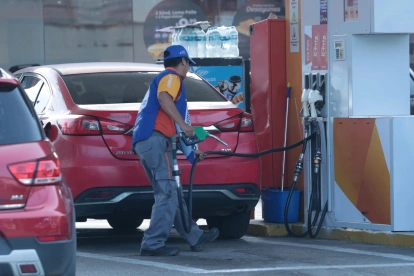 Algunas gasolineras de Guayaquil tienen falta de diésel.