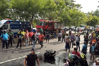 El accidente se registró en el kilómetro 40 de la vía a la costa.