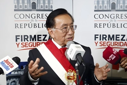 La moción de censura pone en riesgo la estabilidad política en Lima.