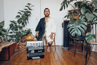 La propuesta de Daniel Pacheco se centra en la fusión entre tradición y contemporaneidad.