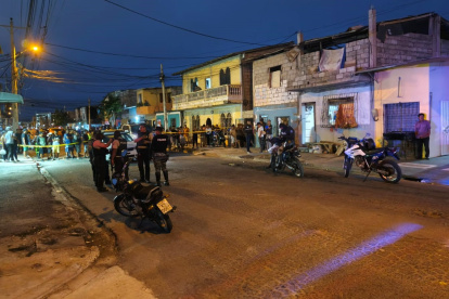 En el barrio ´Primero de Enero´ del puerto de Santa Rosa, una mujer fue asesinada al estilo sicariato