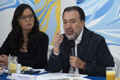 Pabel Muñoz mantuvo un conversatorio con medios de comunicación el 23 de abril de 2026.