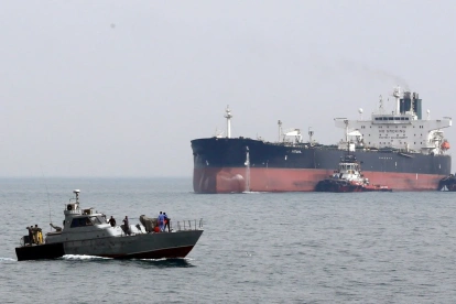 El estrecho de Ormuz es un termómetro del poder global. Cuando funciona, el mundo fluye. Cuando se bloquea, se revelan las dependencias.