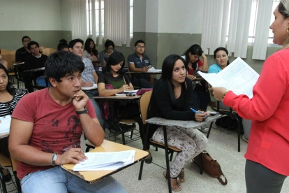 El Acuerdo MINEDUC-2026-00028-A implica devolverle el control disciplinario al profesor.