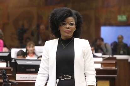 Paola Cabezas rechaza la Ley de Educación Financiera en la Asamblea: ¿ignorancia o estrategia política para mantener el electorado?