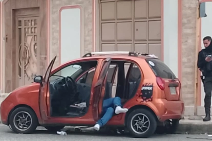 El jugador fue hallado en el interior del vehículo aparentemente escopolaminado.