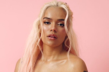 Karol G tiene 36 años.