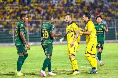 Darío Benedetto en un pasaje del partido ante Orense, el Pipa hizo el gol de Barcelona SC.