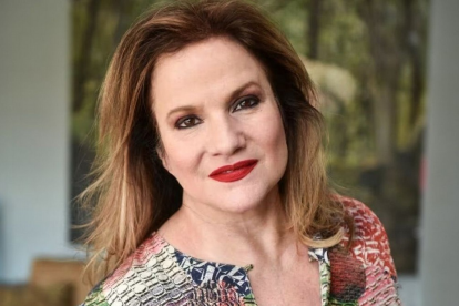 La cantante del dúo Pimpinela, Lucía Galán, vivió uno de los momentos más significativos al celebrar el enlace matrimonial de su hija, Rocío.