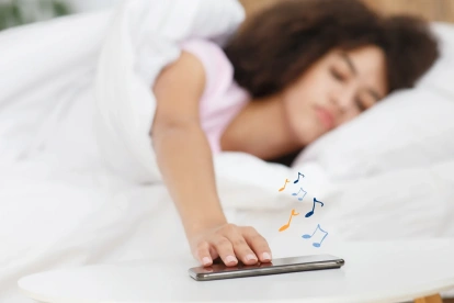 La IA está entrando en rutinas cotidianas con un enfoque más personalizado y ahora es el turno de las alarmas con Gemini.