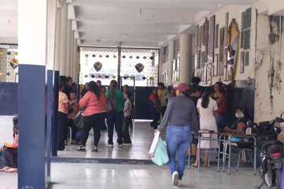 Los rectores tendrán la facultad de resolver conflictos internos y sancionar el mal comportamiento de estudiantes en las unidades educativas.