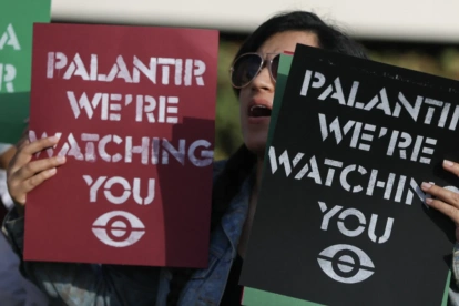 El 3 de marzo de 2026, una serie de manifestantes se concentraron a las afueras de la sede en Miami para rechazar la relación de la empresa con ICE.