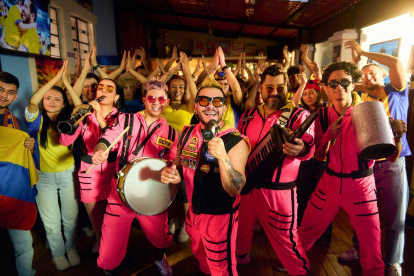 El tema Manifestando cositas buenas es la nueva canción de la banda capitalina Papaya Dada