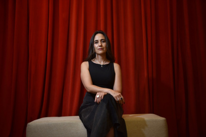 Gabriela Ponce es dramaturga, docente y autora reconocida con el Premio Joaquín Gallegos Lara y Escenarios del Mundo.