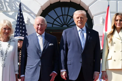 Camilla, el rey Carlos junto a Donald Trump y su esposa Melania.