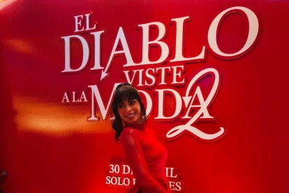 Virginia Limongi fue una de las asistentes a la alfombra roja de El Diablo Viste a la Moda.